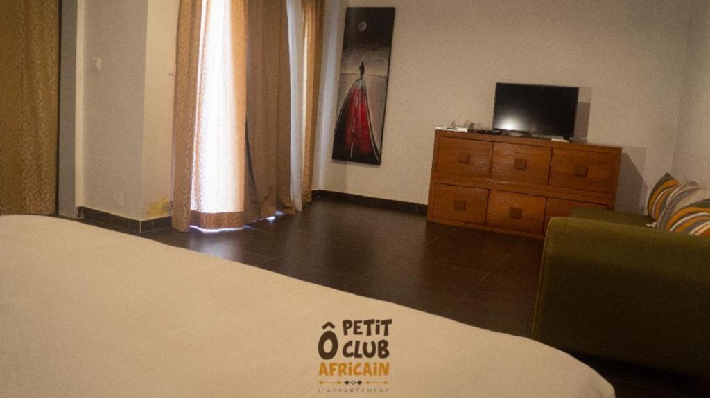 Bed and Breakfast O Petit Club Africain Dakar Exterior foto