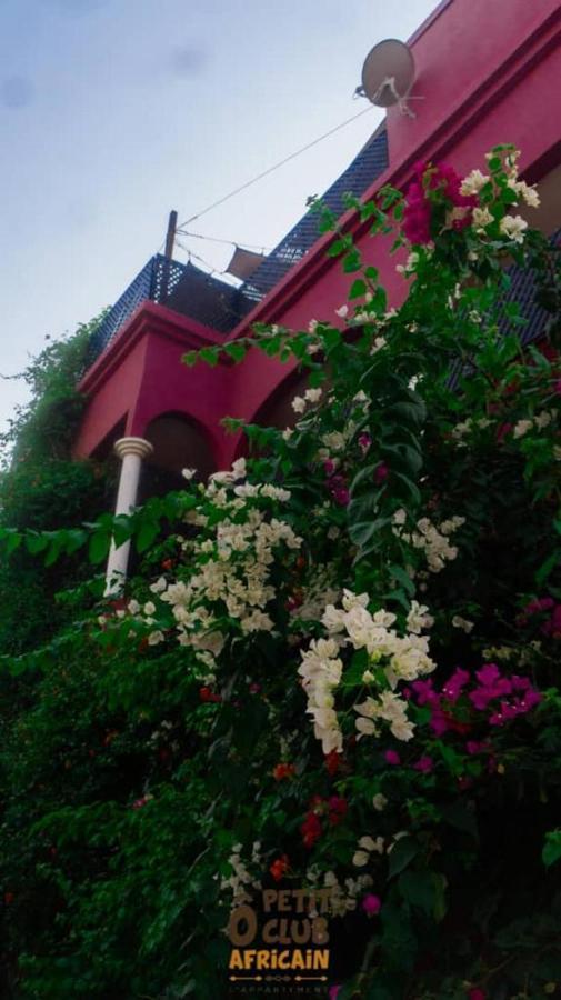 Bed and Breakfast O Petit Club Africain Dakar Exterior foto