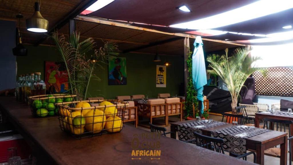 Bed and Breakfast O Petit Club Africain Dakar Exterior foto